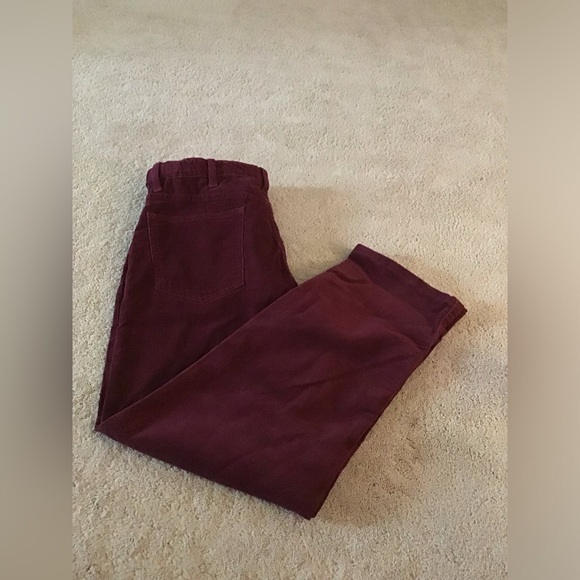 NWT Lands’ End Men’s 34x30 Burgundy Corduroy Traditional Fit Pants - Picture 2 of 3